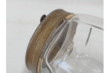 アンティーク雑貨　レトロな空間づくりにおすすめのガラス瓶(ガラスビン、菓子瓶、たばこ瓶、タバコ瓶)(R-074621)