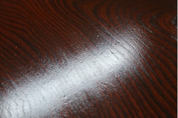 中古　美品　岩谷堂箪笥　漆塗り　力強い木目と重厚な金具が調和した整理箪笥　(R-074626)
