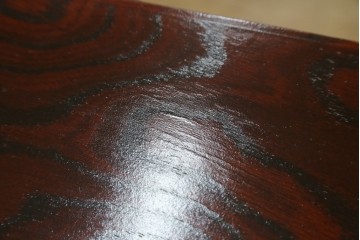 中古　美品　岩谷堂箪笥　漆塗り　力強い木目と重厚な金具が調和した整理箪笥　(R-074626)
