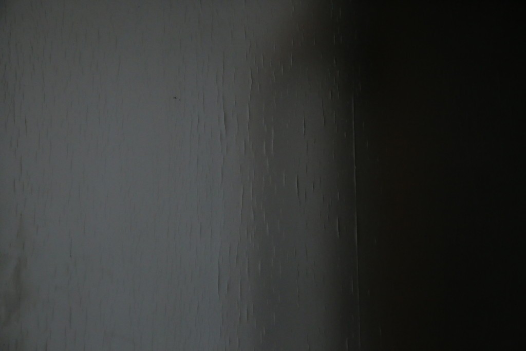 中古　美品!!　希少な絶版品　駿河の国　勝見木工　勝見作　耳付き天板の重厚感が際立つ総栗材のサイドボード　定価約80万円　(R-074631)