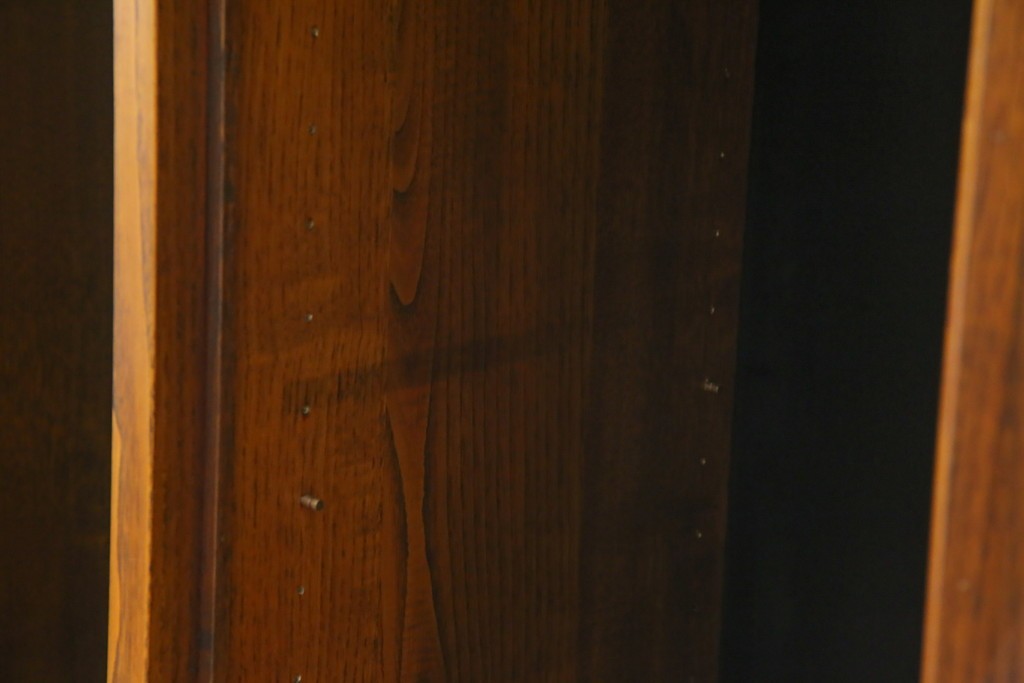 中古　美品!!　希少な絶版品　駿河の国　勝見木工　勝見作　耳付き天板の重厚感が際立つ総栗材のサイドボード　定価約80万円　(R-074631)