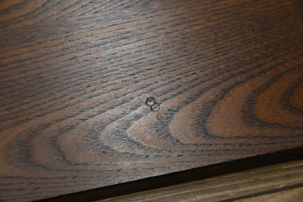 中古　美品!!　希少な絶版品　駿河の国　勝見木工　勝見作　耳付き天板の重厚感が際立つ総栗材のサイドボード　定価約80万円　(R-074631)