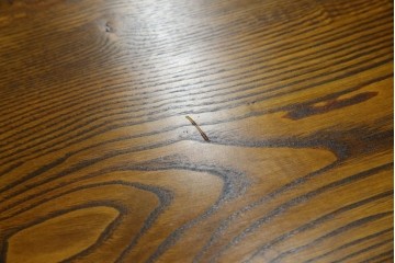 中古　美品!!　希少な絶版品　駿河の国　勝見木工　勝見作　耳付き天板の重厚感が際立つ総栗材のサイドボード　定価約80万円　(R-074631)