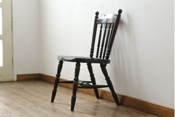 中古　美品　松本民芸家具　16型スピンドルチェア　ゆったりと座れるダイニングチェア(板座チェア、椅子、イス)(R-074636)