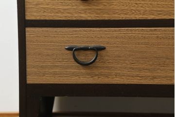 中古　美品!!　老舗　桐屋田中　落ち着いた佇まいで和モダンな雰囲気を引き立てる加茂総桐箪笥(チェスト、桐たんす、和タンス、衣装箪笥、引き出し)(R-074638)