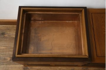 中古　美品　ニレ材　温かみのある木の色味と木目が美しい長火鉢(囲炉裏、木製火鉢)(R-074641)