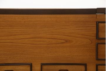 中古　美品　ニレ材　温かみのある木の色味と木目が美しい長火鉢(囲炉裏、木製火鉢)(R-074641)