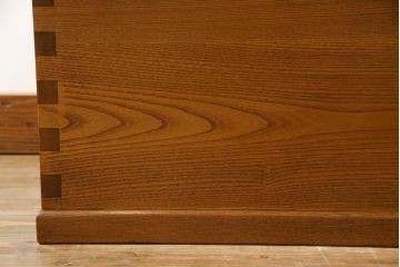 中古　美品　ニレ材　温かみのある木の色味と木目が美しい長火鉢(囲炉裏、木製火鉢)(R-074641)