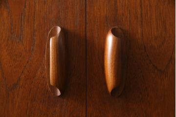 イギリスヴィンテージ　G-PLAN(ジープラン)　Brasilia(ブラジリア)　北欧家具　チーク材　美しいフォルムのサイドボード(サイドキャビネット、収納棚、戸棚、食器棚、英国、ヴィンテージ)(R-074648)