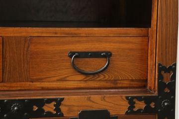 和製ビンテージ　欅(ケヤキ)材　風格漂う佇まいが魅力の米沢車箪笥(和箪笥、収納箪笥、帳場箪笥、米沢箪笥、ヴィンテージ)(R-074649)