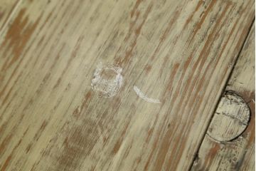 鉄脚　使い込まれた風合いのアンティーク古材天板が味わい深いダイニングテーブル(4人掛け、作業台)(R-074654)