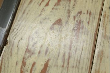鉄脚　使い込まれた風合いのアンティーク古材天板が味わい深いダイニングテーブル(4人掛け、作業台)(R-074654)
