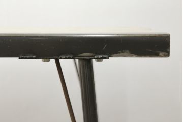 鉄脚　使い込まれた風合いのアンティーク古材天板が味わい深いダイニングテーブル(4人掛け、作業台)(R-074654)