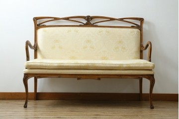 中古　美品　イタリア高級家具　メデア(Medea)　優雅な曲線美が際立つセティ　定価約60万円　(R-074657)