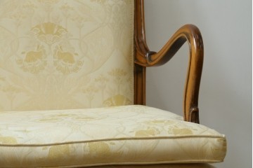 中古　美品　イタリア高級家具　メデア(Medea)　優雅な曲線美が際立つセティ　定価約60万円　(R-074657)