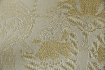 中古　美品　イタリア高級家具　メデア(Medea)　エレガントな佇まいが美しいアームチェア　(R-074659)