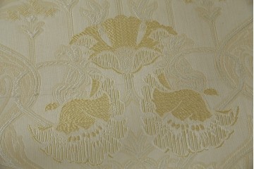 中古　美品　イタリア高級家具　メデア(Medea)　エレガントな佇まいが美しいアームチェア　(R-074659)