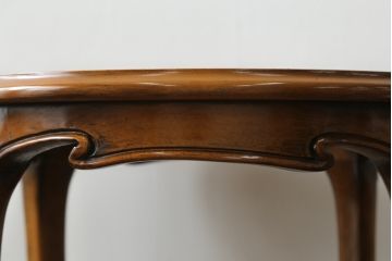 中古　美品　イタリア高級家具　メデア(Medea)　品のある佇まいが美しいガラストップサイドテーブル(コーヒーテーブル、ラウンドテーブル、花台、飾り台)(R-074660)