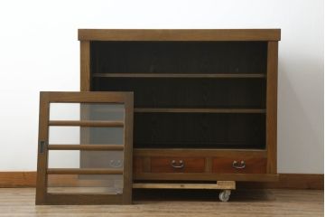 中古　美品!!　国産職人手作り　欅(ケヤキ)材　和モダンな空間づくりにも活躍する高級水屋箪笥サイドボード(サイドキャビネット、収納棚、戸棚、食器棚)(R-074666)
