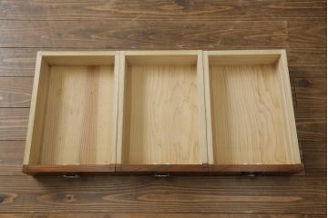 中古　美品!!　国産職人手作り　欅(ケヤキ)材　和モダンな空間づくりにも活躍する高級水屋箪笥サイドボード(サイドキャビネット、収納棚、戸棚、食器棚)(R-074666)