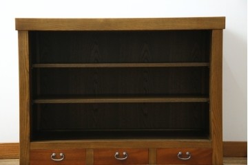 中古　美品!!　国産職人手作り　欅(ケヤキ)材　和モダンな空間づくりにも活躍する高級水屋箪笥サイドボード　(R-074666)