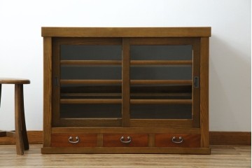 中古　美品!!　国産職人手作り　欅(ケヤキ)材　和モダンな空間づくりにも活躍する高級水屋箪笥サイドボード　(R-074666)