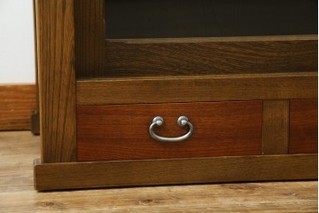 中古　美品!!　国産職人手作り　欅(ケヤキ)材　和モダンな空間づくりにも活躍する高級水屋箪笥サイドボード　(R-074666)