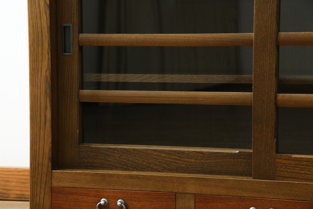 中古　美品!!　国産職人手作り　欅(ケヤキ)材　和モダンな空間づくりにも活躍する高級水屋箪笥サイドボード　(R-074666)