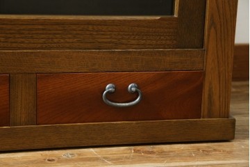 中古　美品!!　国産職人手作り　欅(ケヤキ)材　和モダンな空間づくりにも活躍する高級水屋箪笥サイドボード　(R-074666)