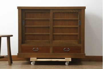 中古　美品!!　国産職人手作り　欅(ケヤキ)材　和モダンな空間づくりにも活躍する高級水屋箪笥サイドボード(引き出し、収納棚、戸棚、食器棚)(R-074667)