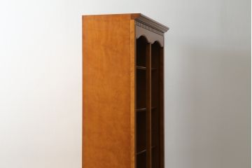 中古　横浜クラシック家具　ダニエル(daniel)　アーリーアメリカンシリーズ　A-211　扉のないデザインがすっきりとした印象の気品漂う本棚(ブックシェルフ、飾り棚、収納棚、オープンラック)(R-074674)