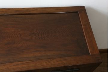和製アンティーク　美品!!　上手物!!　三方欅(ケヤキ)材　框組み　角手金具　重厚感のある佇まいが魅力の松本帳場箪笥(引き出し、収納箪笥、整理タンス、時代箪笥、和たんす)(R-074675)