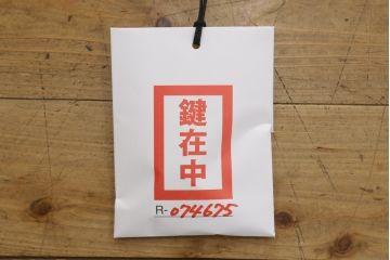 和製アンティーク　美品!!　上手物!!　三方欅(ケヤキ)材　框組み　角手金具　重厚感のある佇まいが魅力の松本帳場箪笥(引き出し、収納箪笥、整理タンス、時代箪笥、和たんす)(R-074675)