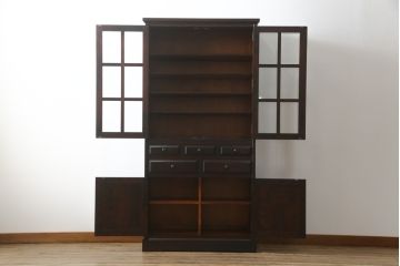 中古　北海道民芸家具　HM160K　洗練された佇まいが上品な食器棚(本箱、戸棚、収納棚、飾り棚、キャビネット)(R-074676)