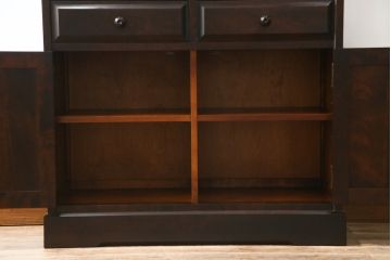 中古　北海道民芸家具　HM160K　洗練された佇まいが上品な食器棚(本箱、戸棚、収納棚、飾り棚、キャビネット)(R-074676)