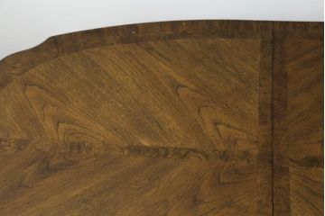 中古　希少モデル!!　DREXEL HERITAGE(ドレクセルヘリテイジ)　Grand Villa(グランドヴィラ)　凝った天板のデザインがおしゃれなダイニングテーブル(エクステンションテーブル、パーティーテーブル、4人掛け、6人掛け)(R-074680)