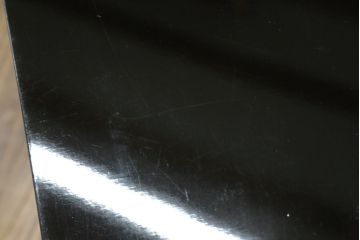 中古　美品　シックな黒塗りが存在感を放つ金具付き小引き出し(小物収納、卓上収納)(R-074681)