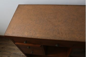 中古　美品!!　横浜ダニエル(daniel)　アーリーアメリカンシリーズ　A-315　滑らかな木肌が上品な雰囲気を醸し出すカウンターテーブルサイドボード(収納棚、戸棚、キッチンカウンター、バーカウンター)(定価約126万円)(R-074682)