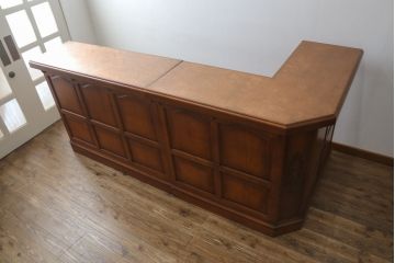 中古　美品!!　横浜ダニエル(daniel)　アーリーアメリカンシリーズ　A-315　滑らかな木肌が上品な雰囲気を醸し出すカウンターテーブルサイドボード(収納棚、戸棚、キッチンカウンター、バーカウンター)(定価約126万円)(R-074682)
