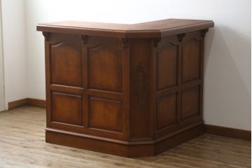 中古　横浜ダニエル(daniel)　アーリーアメリカンシリーズ　A-316　大容量の収納力が嬉しい! 高級感と重厚感を兼ね備えたコーナーカウンター(収納棚、カウンターテーブル、バーカウンター)(定価約160万円)(R-074683)