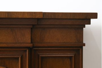 中古　美品!!　DREXEL HERITAGE(ドレクセルヘリテイジ)　FRANCHESCA(フランチェスカ)　クラシカルな佇まいが美しいサイドボード(クレデンザ、クリデンザ、収納棚、戸棚、サイドキャビネット、ホールチェスト)(R-074684)