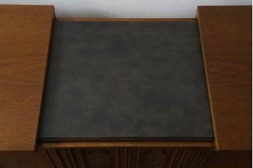 中古　美品　DREXEL HERITAGE(ドレクセルヘリテイジ)　FRANCHESCA(フランチェスカ)シリーズ　拡張しきの天板が付いたサイドボード(サーバー、カウンター、収納棚)(R-074685)