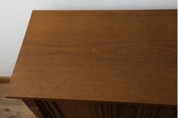 中古　美品　DREXEL HERITAGE(ドレクセルヘリテイジ)　FRANCHESCA(フランチェスカ)シリーズ　拡張しきの天板が付いたサイドボード(サーバー、カウンター、収納棚)(R-074685)