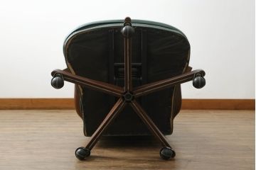 中古　DREXEL HERITAGE(ドレクセルヘリテイジ)　高級感あふれる佇まいが魅力的なエグゼクティブデスクチェア(オフィスチェア、回転チェア、アームチェア)(R-074689)