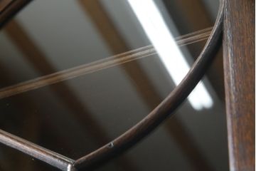 イギリスアンティーク　オーク材　品のある佇まいが美しいアールデコスタイルのキャビネット(戸棚、収納棚、飾り棚、英国)(R-074690)