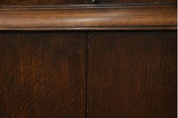イギリスアンティーク　オーク材　品のある佇まいが美しいアールデコスタイルのキャビネット(戸棚、収納棚、飾り棚、英国)(R-074690)