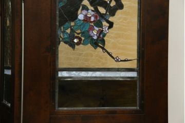 中古　美品!!　ステンドグラス作家　川島政則作　「春夏秋冬」　四季の描写が美しい四曲一隻ステンドグラス屏風(パーテーション、衝立て、衝い立て、つい立て、間仕切り、折りたたみ)(発表価格約165万円)(R-074693)