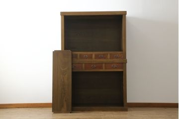 中古　美品!!　国産職人手作り　欅(ケヤキ)材　和モダンな空間づくりにも活躍する二段重ねの高級水屋箪笥(重ね箪笥、食器棚、収納棚、重ね戸棚、キャビネット)(R-074694)