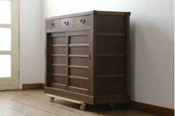 中古　美品!!　国産職人手作り　欅(ケヤキ)材　和モダンな空間作りにも活躍する高級水屋箪笥サイドボード(サイドキャビネット、収納棚、戸棚、食器棚)(R-074696)