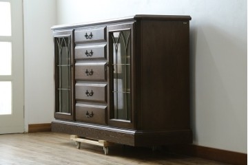 中古　カリモク家具(karimoku)　domani(ドマーニ)　QUEENS LIFE(クイーンズライフ)　シェラトン様式の気品を感じさせるクラシカルなサイドボード　定価約68万円　(R-074697)